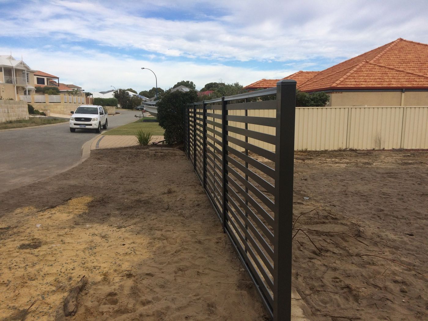 Slat fencing